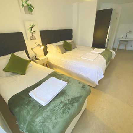 Walsall Group Accommodation Exteriör bild