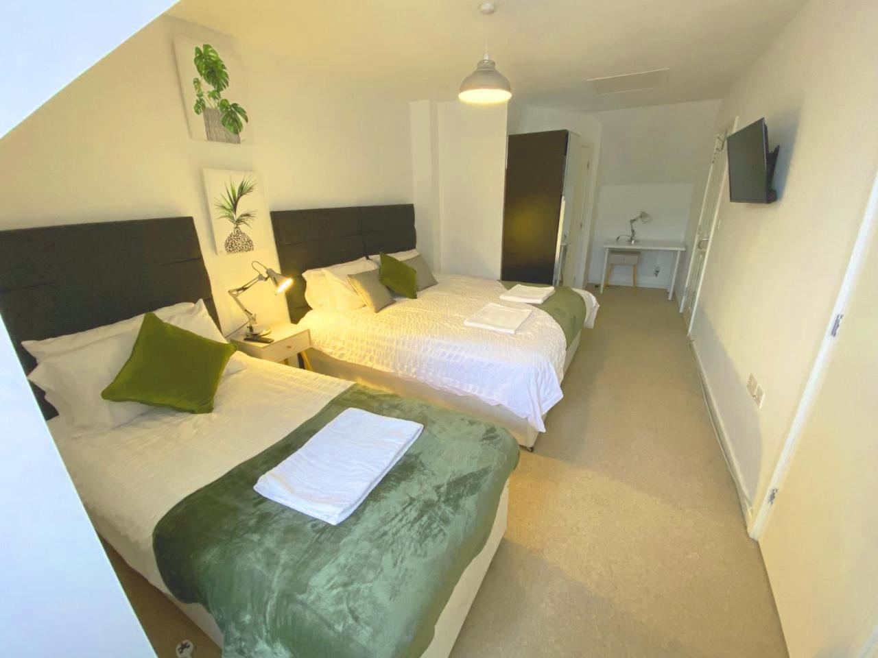 Walsall Group Accommodation Exteriör bild