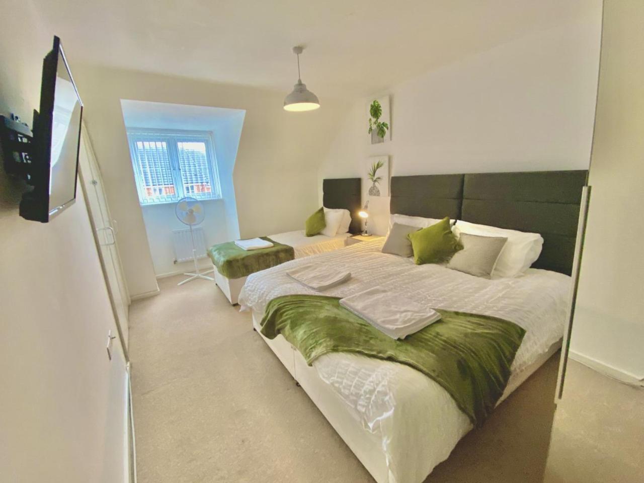Walsall Group Accommodation Exteriör bild
