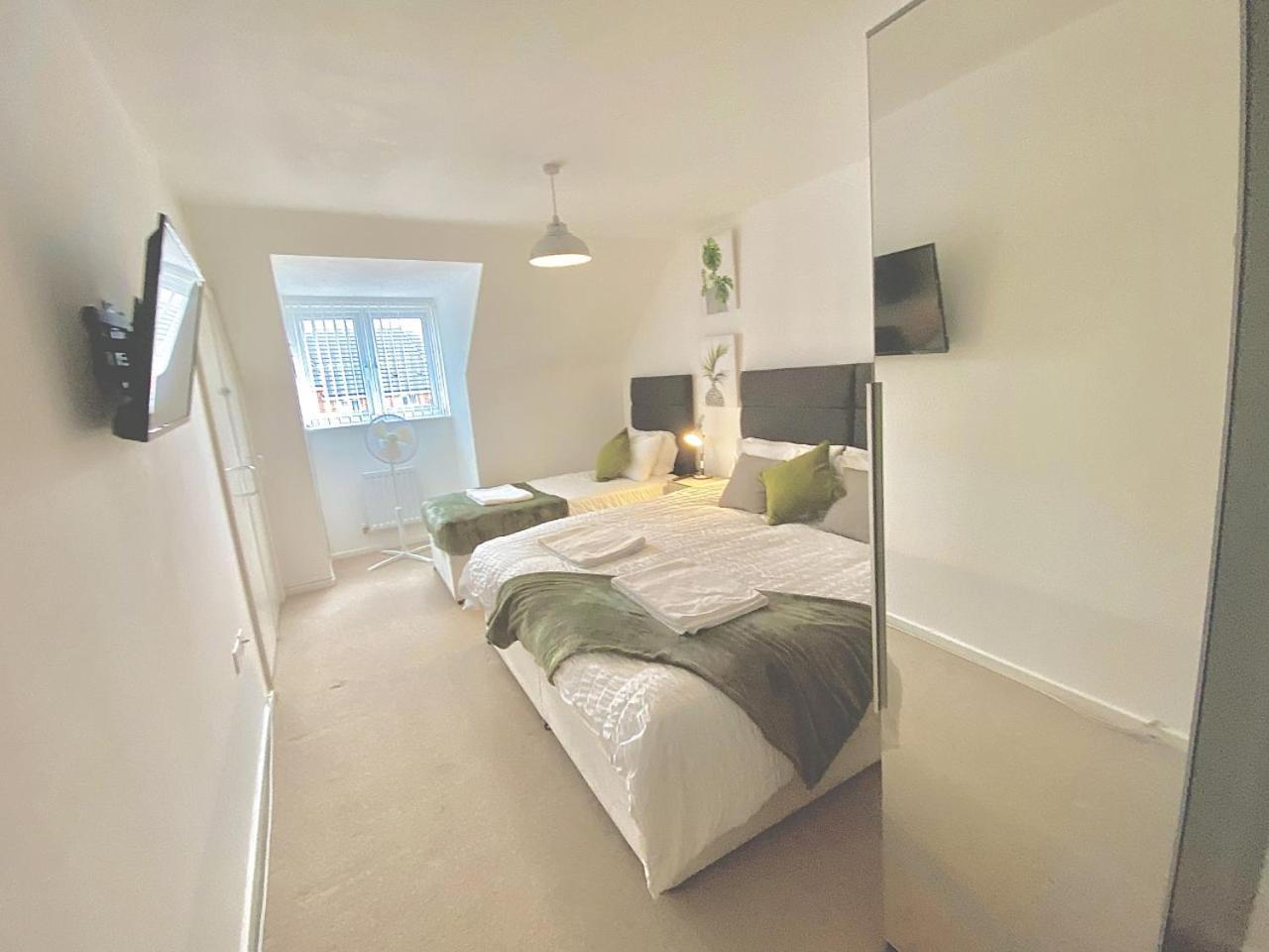 Walsall Group Accommodation Exteriör bild