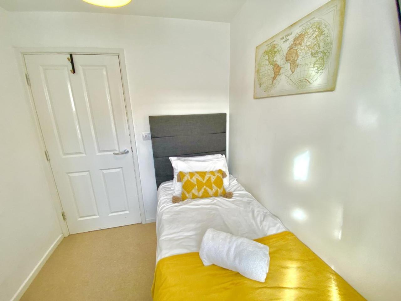 Walsall Group Accommodation Exteriör bild