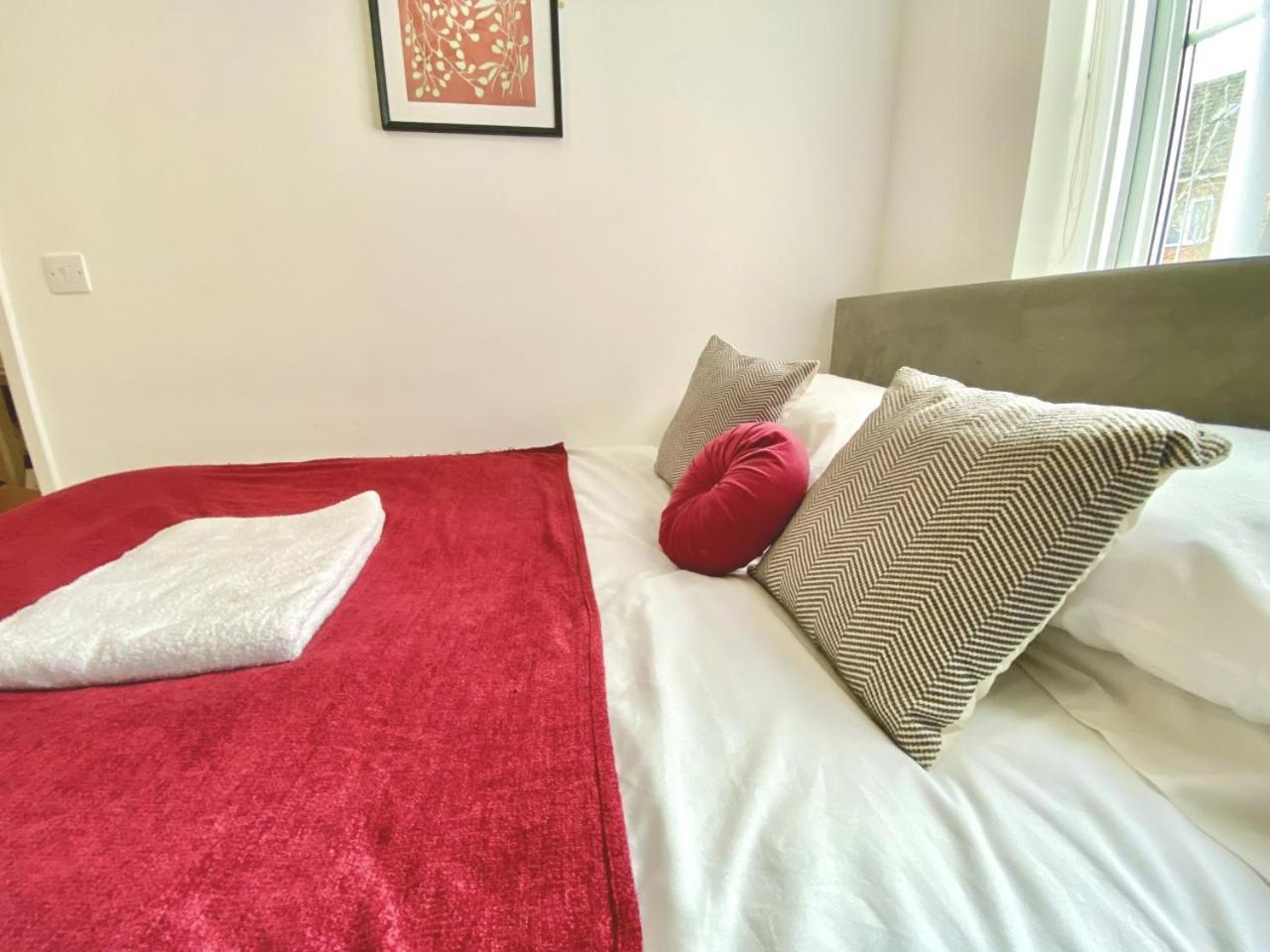 Walsall Group Accommodation Exteriör bild